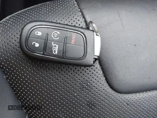 2019 Jeep Cherokee Limited with VIN 1C4PJMDX4KD251190, listed as a IAAI auction lot 41971282 with 28,207 mi miles and . Bid and sale history available at DreamBid. Image 11.