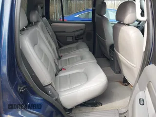 2004 Ford Explorer XLT z VIN 1FMZU73W44UA79929, wystawiony jako IAAI lot #41612541 z przebiegiem 142 867 mil mil oraz . Historia ofert i sprzedaży dostępna na DreamBid. Obrazek 8.