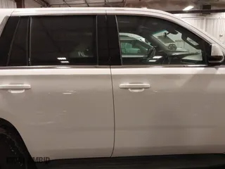 2020 Chevrolet Tahoe Commercial with VIN 1GNSKDECXLR260202, listed as a IAAI auction lot 41608712 with 137,214 mi miles. Bid and sale history available at carsss.com. Image 13.