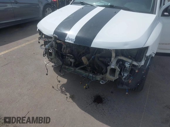 2016 Jeep Compass Sport with VIN 1C4NJCBA8GD718067, listed as a IAAI auction lot 41995875 with 137,677 mi miles and . Bid and sale history available at DreamBid. Image 6.