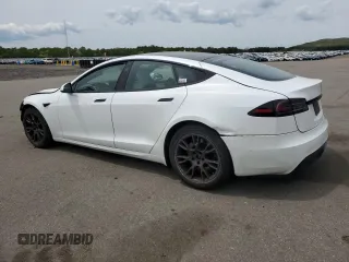 2022 Tesla Model S z VIN 5YJSA1E57NF487187, wystawiony jako Copart lot #58295845 z przebiegiem 50 879 mil mil oraz Szkody całkowita. Historia ofert i sprzedaży dostępna na DreamBid. Obrazek 2.