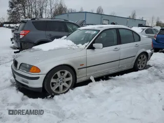 1999 BMW 3 Series 328i with VIN WBAAM5334XFR06314, listed as a Copart auction lot 45336805 with 193,733 mi miles and Salvage Title. Bid and sale history available at carsss.com. Image 1.