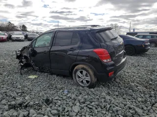 2022 Chevrolet Trax LT with VIN KL7CJPSM7NB560187, listed as a Copart auction lot 47693565 with 21,263 mi miles and Salvage title. Bid and sale history available at DreamBid. Image 2.