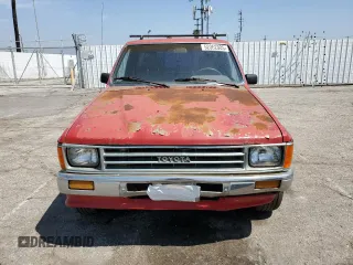 1987 Toyota Pickup с VIN JT4RN70D2H0048566, выставлен на аукционе Copart как лот 52362085 с пробегом 252 452 миль миль и Чистый • Clean title. История ставок и продаж доступна на DreamBid. Изображение 5.