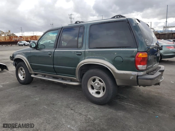 2000 Ford Explorer XLT with VIN 1FMZU73E9YZB18904, listed as a Copart auction lot 47890925 with 248,363 mi miles and Salvage Title. Bid and sale history available at carsss.com. Image 2.
