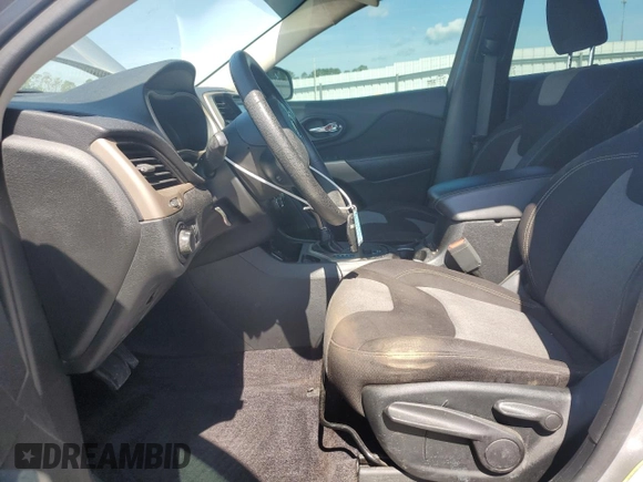 2017 Jeep Cherokee Sport с VIN 1C4PJLAB0HD231014, выставлен на аукционе Copart как лот 61759065 с пробегом 174 275 миль миль и Списание • Salvage title. История ставок и продаж доступна на DreamBid. Изображение 7.