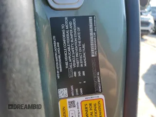 2025 Aston Martin DB12 z VIN SCFRMFFW4SGL15065, wystawiony jako Copart lot #74953394 z przebiegiem Nie podano mil oraz Nie do naprawy. Historia ofert i sprzedaży dostępna na DreamBid. Obrazek 13.