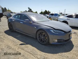 2020 Tesla Model S Long Range с VIN 5YJSA1E23LF350976, выставлен на аукционе Copart как лот 52536265 с пробегом 68 072 миль миль и Списание • Salvage title. История ставок и продаж доступна на DreamBid. Изображение 4.