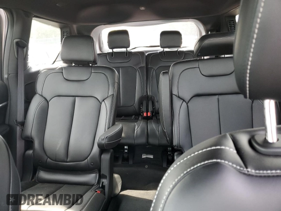 2025 Jeep Grand Cherokee Limited with VIN 1C4RJKBG3S8646504, listed as a Copart auction lot 57446675 with 13,280 mi miles and Clean title. Bid and sale history available at DreamBid. Image 10.