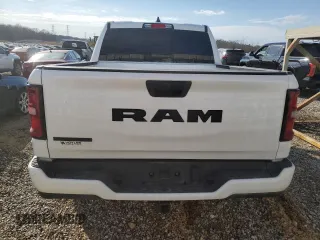 2025 Ram 1500 Big Horn z VIN 1C6RREFG4SN586522, wystawiony jako Copart lot #47024205 z przebiegiem 10 108 mil mil oraz Szkoda całkowita • Salvage title. Historia ofert i sprzedaży dostępna na DreamBid. Obrazek 6.