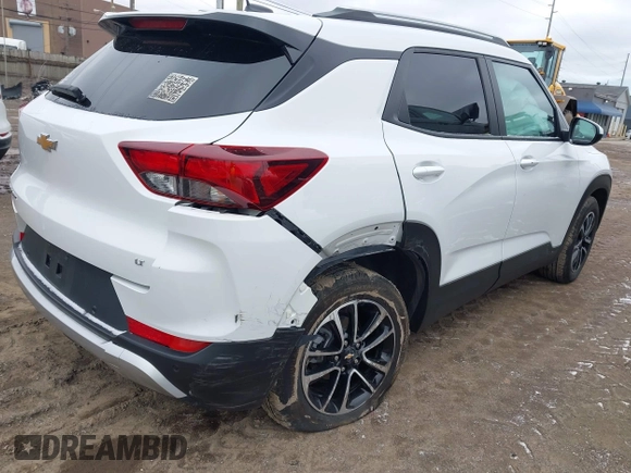 2024 Chevrolet TrailBlazer LT with VIN KL79MPSL4RB151529, listed as a IAAI auction lot 41730837 with 11,631 mi miles and . Bid and sale history available at DreamBid. Image 4.