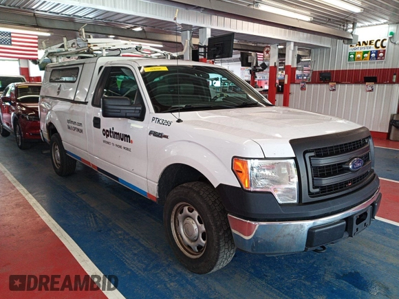 2013 Ford F-150 XL с VIN 1FTMF1EM2DKE77413, выставлен на аукционе IAAI как лот 42679287 с пробегом 185 602 миль миль и . История ставок и продаж доступна на DreamBid. Изображение 18.
