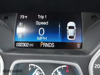 2017 Ford Escape S with VIN 1FMCU0F70HUE23330, listed as a IAAI auction lot 41742226 with 32,302 mi miles. Bid and sale history available at carsss.com. Image 15.