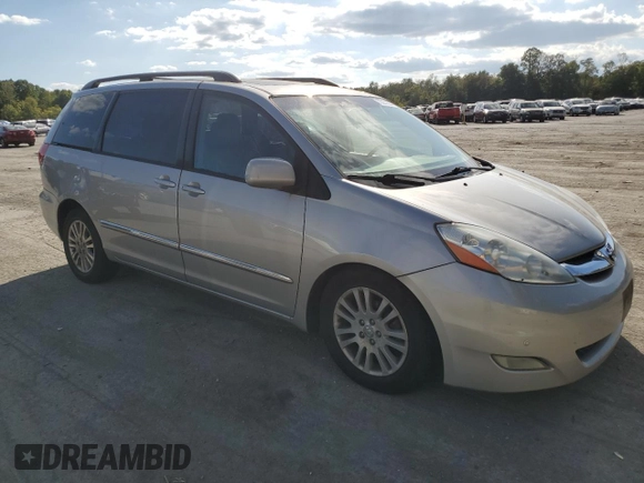 2008 Toyota Sienna XLE with VIN 5TDZK22C18S183213, listed as a Copart auction lot 72261304 with 121,064 mi miles and Clean Title. Bid and sale history available at carsss.com. Image 4.