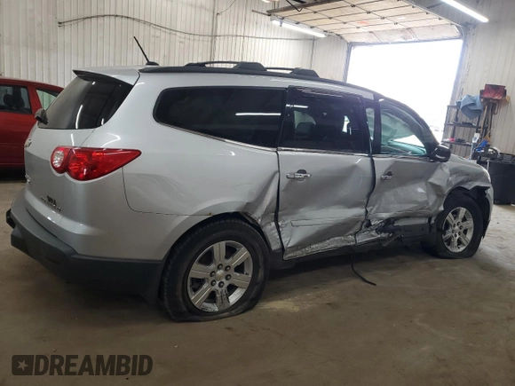 2012 Chevrolet Traverse 1LT z VIN 1GNKVGEDXCJ185307, wystawiony jako Copart lot #52724985 z przebiegiem 167 192 mil mil oraz Szkoda całkowita • Salvage title. Historia ofert i sprzedaży dostępna na DreamBid. Obrazek 3.
