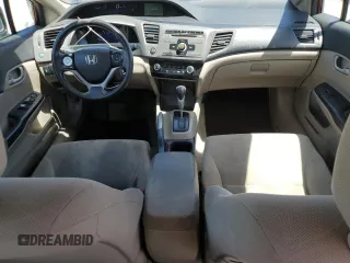 2012 Honda Civic LX z VIN 19XFB2F51CE347741, wystawiony jako Copart lot #57479385 z przebiegiem 173 523 mil mil oraz Szkoda całkowita • Salvage title. Historia ofert i sprzedaży dostępna na DreamBid. Obrazek 8.