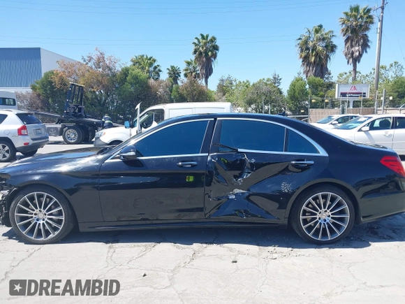 2015 Mercedes-Benz S 550 z VIN WDDUG8CBXFA123077, wystawiony jako IAAI lot #42194749 z przebiegiem 92 392 mil mil oraz . Historia ofert i sprzedaży dostępna na DreamBid. Obrazek 14.