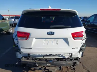 2018 Kia Sorento EX with VIN 5XYPHDA5XJG427027, listed as a IAAI auction lot 41609060 with 191,341 mi miles and . Bid and sale history available at DreamBid. Image 17.