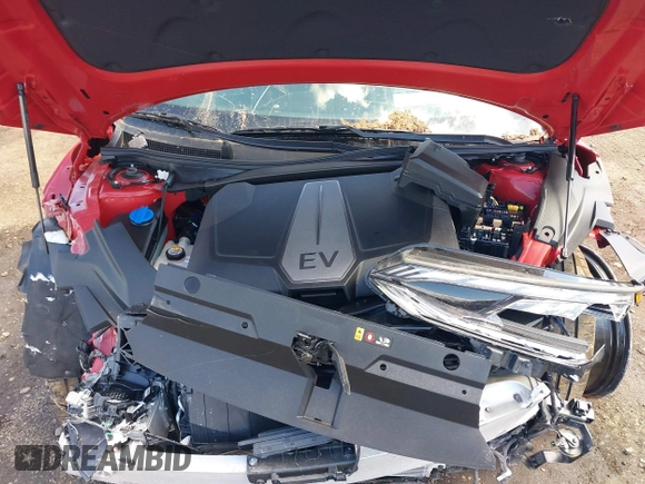 2023 Kia EV6 GT with VIN KNDC5DLE7P5112692, listed as a IAAI auction lot 41988582 with 5,780 mi miles. Bid and sale history available at carsss.com. Image 10.