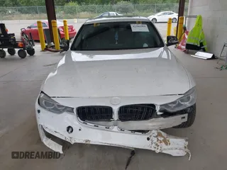 2013 BMW 3 Series 328i xDrive z VIN WBA3B3C55DF543926, wystawiony jako IAAI lot #42581984 z przebiegiem 144 346 mil mil oraz . Historia ofert i sprzedaży dostępna na DreamBid. Obrazek 13.