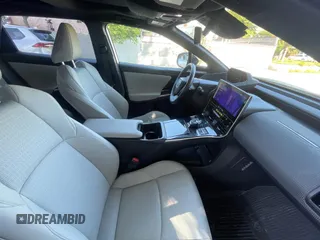 2023 Subaru Solterra Premium с VIN JTMABABA1PA001575, выставлен на аукционе Copart как лот 62034385 с пробегом 4 914 миль миль и Списание • Salvage title. История ставок и продаж доступна на DreamBid. Изображение 5.