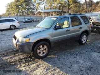 2007 Ford Escape XLT with VIN 1FMYU03167KB88321, listed as a Copart auction lot 86617164 with 261,561 mi miles and Salvage Title. Bid and sale history available at carsss.com. Image 1.