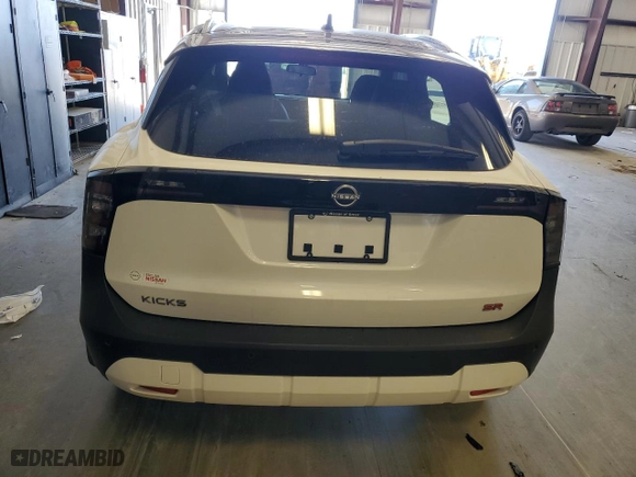 2025 Nissan Kicks SR with VIN 3N8AP6DCXSL307662, listed as a Copart auction lot 89303155 with 685 mi miles and Salvage Title. Bid and sale history available at carsss.com. Image 6.