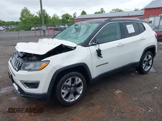 2019 Jeep Compass Limited z VIN 3C4NJDCB0KT842799, wystawiony jako IAAI lot #42236964 z przebiegiem 118 627 mil mil oraz . Historia ofert i sprzedaży dostępna na DreamBid. Obrazek 2.