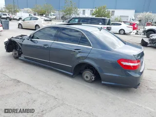 2012 Mercedes-Benz E-Class E 350 Luxury with VIN WDDHF5KB7CA600239, listed as a IAAI auction lot 41915206 with 94,970 mi miles. Bid and sale history available at carsss.com. Image 3.