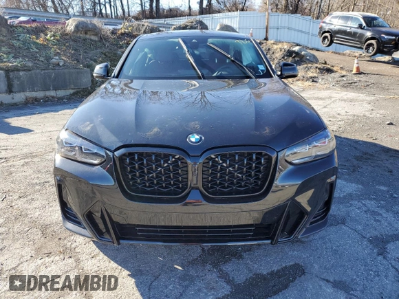 2025 BMW X4 xDrive30i z VIN 5UX33DT02S9X64212, wystawiony jako Copart lot #83121124 z przebiegiem Nie podano mil oraz Szkoda całkowita • Salvage title. Historia ofert i sprzedaży dostępna na DreamBid. Obrazek 5.