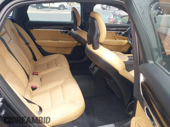 2018 Volvo S90 Momentum z VIN LVY982AKXJP032631, wystawiony jako IAAI lot #42204902 z przebiegiem 178 192 mil mil oraz . Historia ofert i sprzedaży dostępna na DreamBid. Obrazek 8.