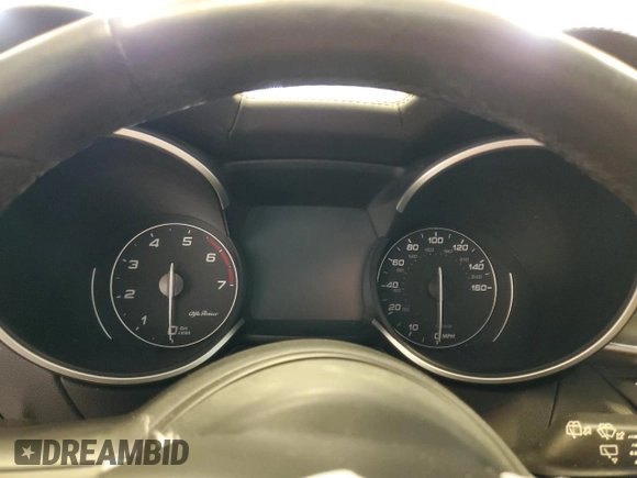 2023 Alfa Romeo Stelvio Ti z VIN ZASPAKBN4P7D57870, wystawiony jako Copart lot #46588385 z przebiegiem Nie podano mil oraz Szkoda całkowita • Salvage title. Historia ofert i sprzedaży dostępna na DreamBid. Obrazek 9.