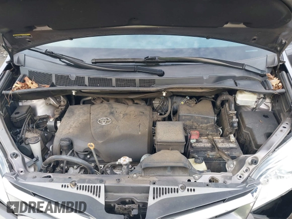 2020 Toyota Sienna XLE Auto Access Seat with VIN 5TDYZ3DCXLS074767, listed as a IAAI auction lot 41584795 with 73,568 mi miles. Bid and sale history available at carsss.com. Image 10.