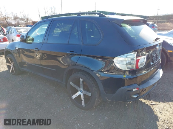 2008 BMW X5 3.0si with VIN 5UXFE43578L036366, listed as a IAAI auction lot 41181561 with 999,999 mi miles. Bid and sale history available at carsss.com. Image 3.