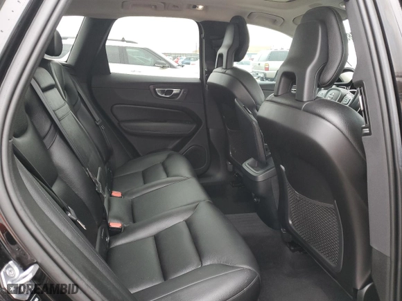2018 Volvo XC60 Momentum with VIN YV4A22RK8J1091834, listed as a Copart auction lot 42685045 with 47,488 mi miles and Salvage Title. Bid and sale history available at carsss.com. Image 11.