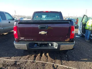 2008 Chevrolet Silverado 1500 Work Truck with VIN 1GCEC19X28Z217379, listed as a IAAI auction lot 41752690 with 325,103 mi miles. Bid and sale history available at carsss.com. Image 16.