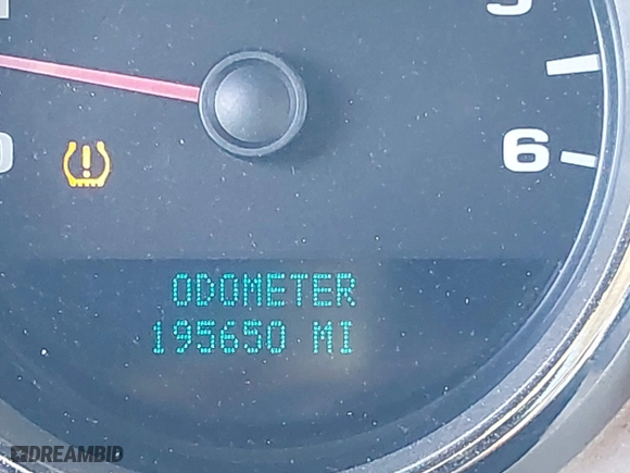 2007 Chevrolet Silverado 1500 LT w/1LT with VIN 2GCEC13C671575887, listed as a IAAI auction lot 41447510 with 195,650 mi miles. Bid and sale history available at carsss.com. Image 15.