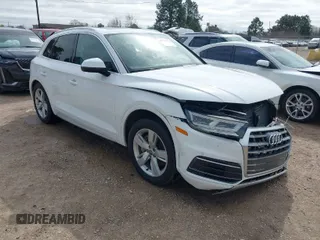 2018 Audi Q5 Premium Plus with VIN WA1BNAFYXJ2026201, listed as a IAAI auction lot 41554179 with 101,842 mi miles. Bid and sale history available at carsss.com. Image 1.