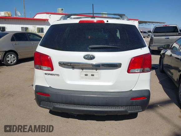 2013 Kia Sorento LX with VIN 5XYKT3A6XDG420112, listed as a IAAI auction lot 42014627 with 1 mi miles. Bid and sale history available at carsss.com. Image 15.