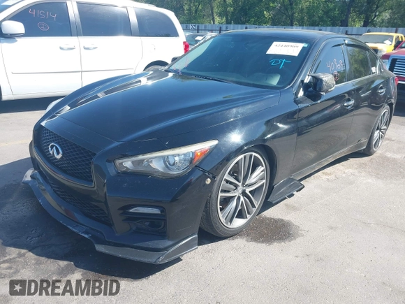 2017 Infiniti Q50 Premium with VIN JN1EV7APXHM737130, listed as a IAAI auction lot 42440909 with 97,461 mi miles and . Bid and sale history available at DreamBid. Image 2.