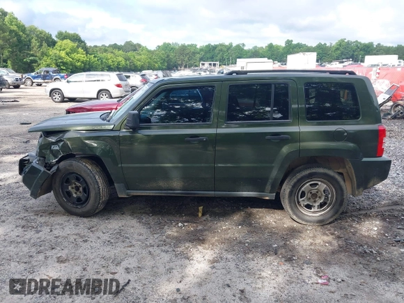 2008 Jeep Patriot Sport with VIN 1J8FT28W28D713825, listed as a IAAI auction lot 42471636 with 227,898 mi miles and . Bid and sale history available at DreamBid. Image 14.
