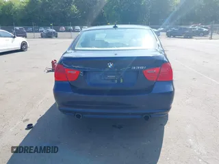2011 BMW 3 Series 335i xDrive z VIN WBAPL5G53BNN22645, wystawiony jako IAAI lot #42505727 z przebiegiem 136 518 mil mil oraz . Historia ofert i sprzedaży dostępna na DreamBid. Obrazek 16.