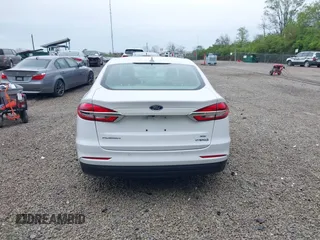 2020 Ford Fusion SE with VIN 3FA6P0LU5LR151074, listed as a IAAI auction lot 42146290 with 98,574 mi miles and . Bid and sale history available at carsss.com. Image 17.