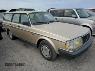 1993 Volvo 240 z VIN YV1AW8808P1945301, wystawiony jako Copart lot #76269044 z przebiegiem 121 083 mil mil oraz Nie do naprawy. Historia ofert i sprzedaży dostępna na DreamBid. Obrazek 4.