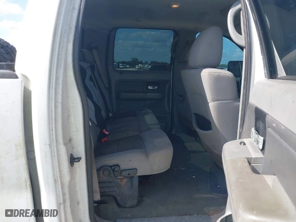 2006 Ford F-150 XLT with VIN 1FTPW12546FA22827, listed as a IAAI auction lot 42080480 with 210,357 mi miles. Bid and sale history available at carsss.com. Image 8.