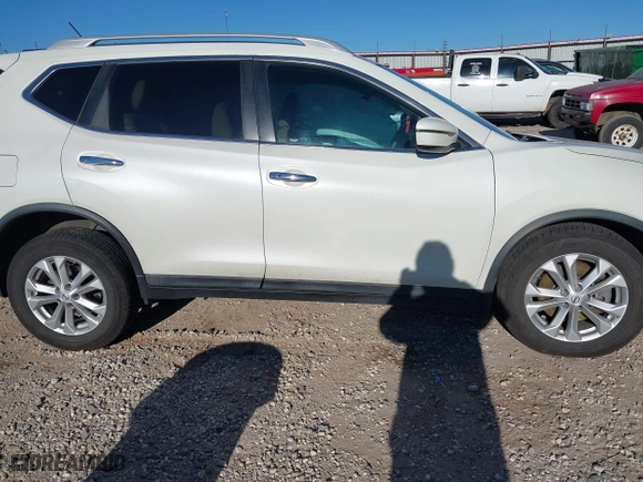 2016 Nissan Rogue S with VIN 5N1AT2MM5GC742032, listed as a IAAI auction lot 40977892 with 101,885 mi miles. Bid and sale history available at carsss.com. Image 14.