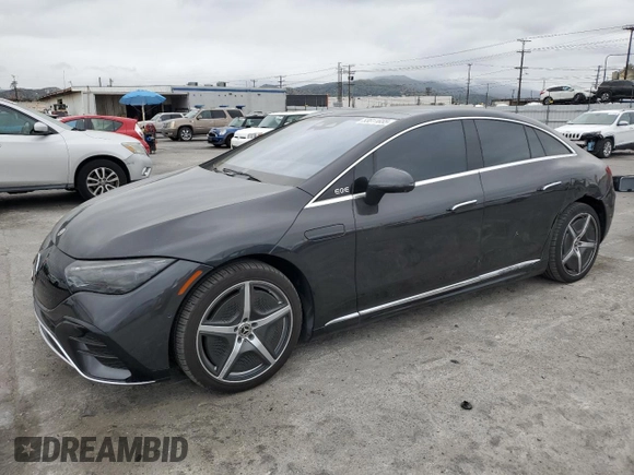 2023 Mercedes-Benz EQE 350+ z VIN W1KEG2BB4PF011740, wystawiony jako Copart lot #53811655 z przebiegiem 31 981 mil mil oraz Szkoda całkowita • Salvage title. Historia ofert i sprzedaży dostępna na DreamBid. Obrazek 1.