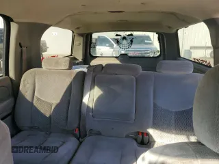 2006 Chevrolet Suburban LS with VIN 1GNEC16Z16J126581, listed as a Copart auction lot 89400975 with 271,755 mi miles and Salvage Title. Bid and sale history available at carsss.com. Image 10.