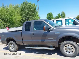2006 Ford F-250 XL с VIN 1FTSX21P36EA09895, выставлен на аукционе IAAI как лот 42686302 с пробегом 230 401 миль миль и . История ставок и продаж доступна на DreamBid. Изображение 13.