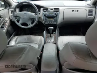 2000 Honda Accord EX with VIN 1HGCG1650YA091067, listed as a Copart auction lot 61095325 with 88,924 mi miles and Clean title. Bid and sale history available at DreamBid. Image 8.